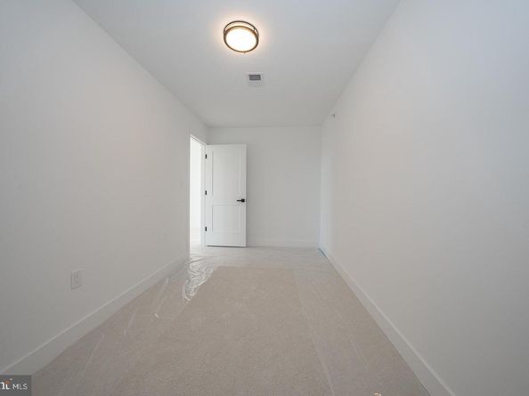 2627 County Line Rd, Chalfont PA 18914