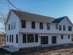 2627 County Line Rd, Chalfont PA 18914