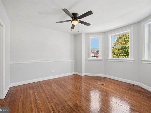 4933 N 10TH Street, Philadelphia PA 19141