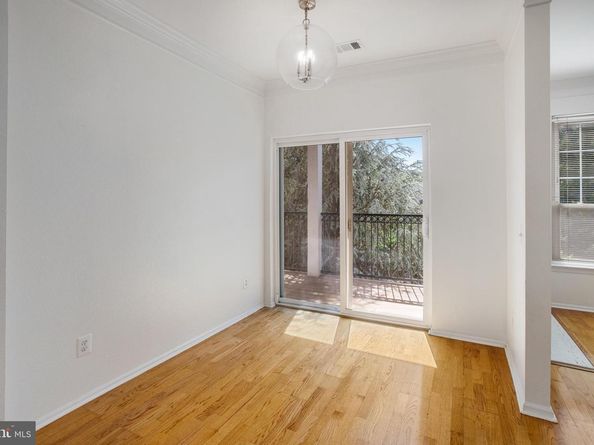 1530 Spring Gate Drive 9308, Mclean VA 22102