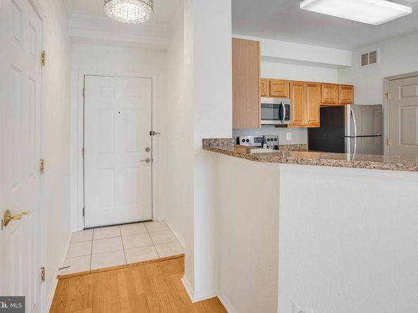 1530 Spring Gate Drive 9308, Mclean VA 22102