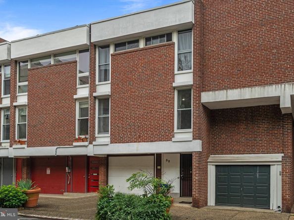 32 University Mews, Philadelphia PA 19104