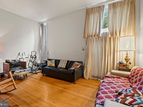 32 University Mews, Philadelphia PA 19104