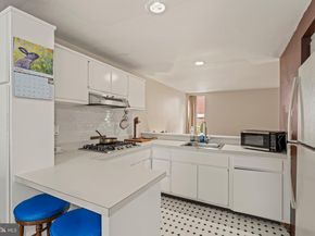 32 University Mews, Philadelphia PA 19104