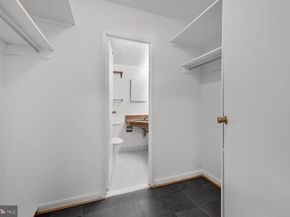 950 25TH Street NW 811N, Washington DC 20037