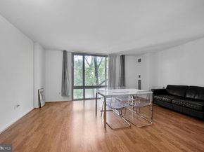 950 25TH Street NW 811N, Washington DC 20037
