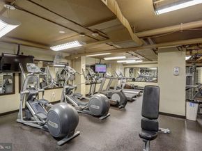 950 25TH Street NW 811N, Washington DC 20037