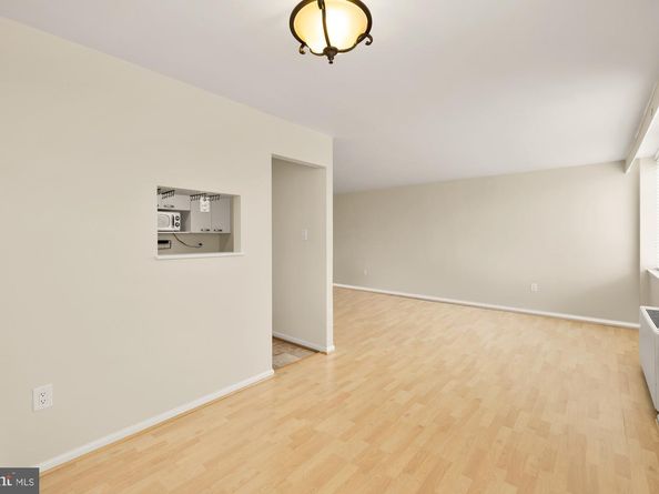 4390 Lorcom Lane 503, Arlington VA 22207