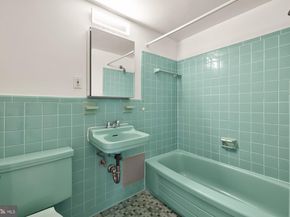 4390 Lorcom Lane 503, Arlington VA 22207