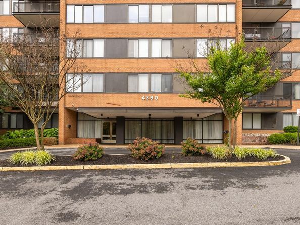4390 Lorcom Lane 503, Arlington VA 22207