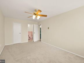 4390 Lorcom Lane 503, Arlington VA 22207