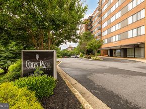 4390 Lorcom Lane 503, Arlington VA 22207