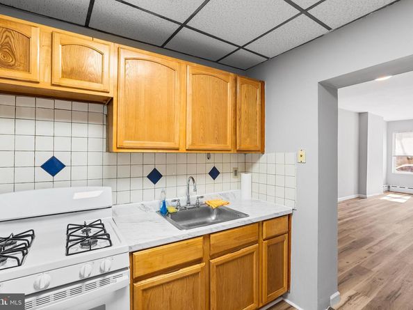 2236 S Fairhill Street, Philadelphia PA 19148