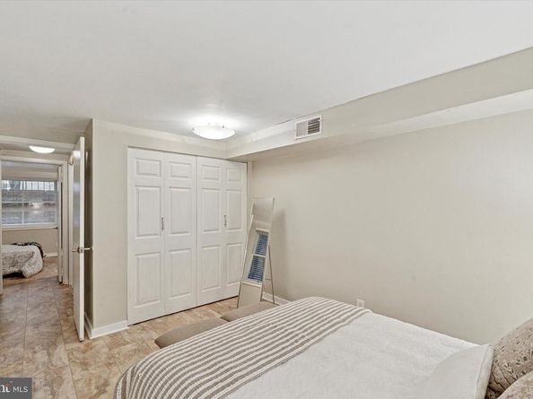 1017 Spruce Street C, Philadelphia PA 19107