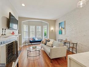 1017 Spruce Street C, Philadelphia PA 19107