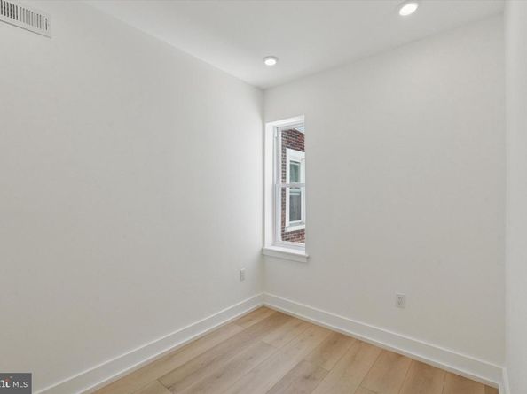1910 E Atlantic Street, Philadelphia PA 19134