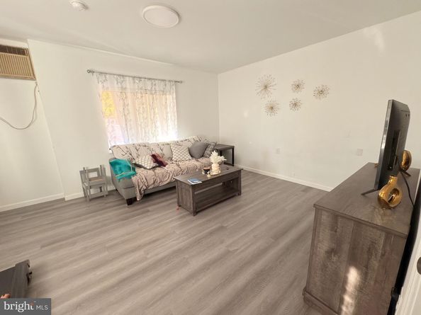 2849 S 12TH Street, Philadelphia PA 19148