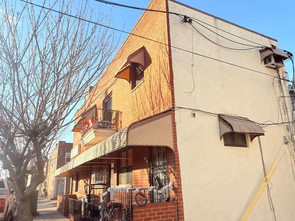 2849 S 12TH Street, Philadelphia PA 19148