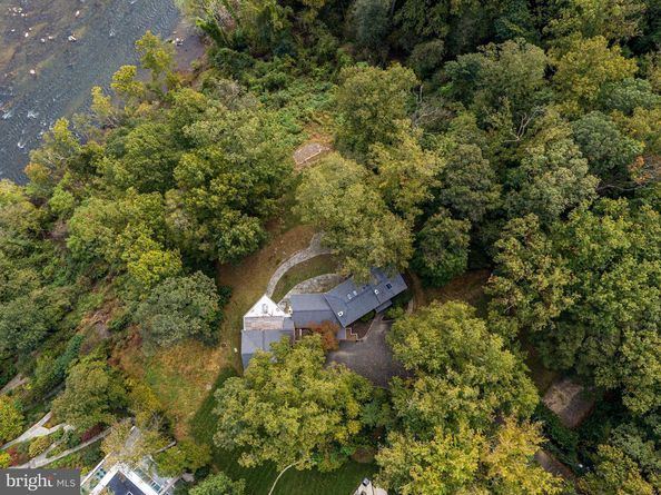 1175 Crest Lane, Mclean VA 22101