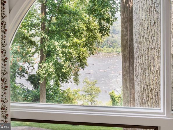 1175 Crest Lane, Mclean VA 22101