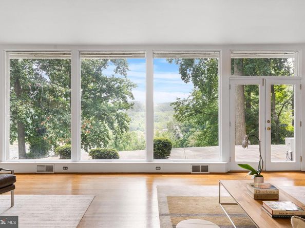 1175 Crest Lane, Mclean VA 22101