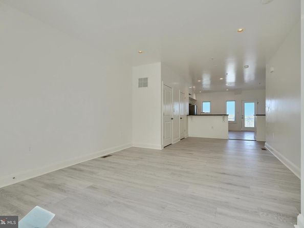 1352 Talbert Court SE 14A, Washington DC 20020
