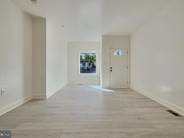 1352 Talbert Court SE 14A, Washington DC 20020