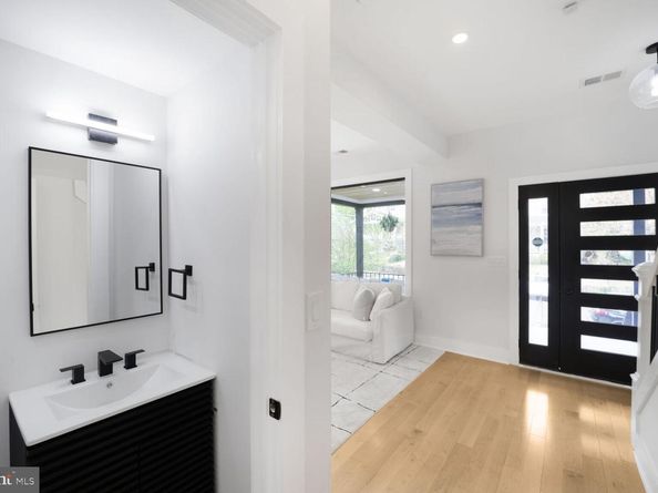 3309 22nd Street NE, Washington DC 20018