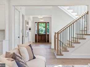 4911 37TH Street N, Arlington VA 22207