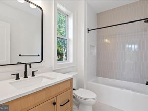 4911 37TH Street N, Arlington VA 22207