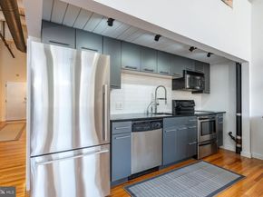1027 Arch Street 404, Philadelphia PA 19107