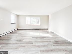 1100 E Barringer Street, Philadelphia PA 19119