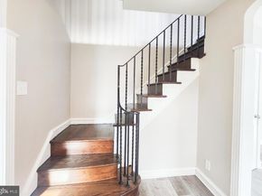 1100 E Barringer Street, Philadelphia PA 19119