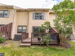11 Chateau Circle, Chesterbrook PA 19087