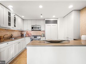 202 W Rittenhouse Square 1508, Philadelphia PA 19103