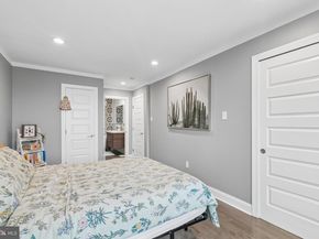 1027 Cross Street, Philadelphia PA 19147