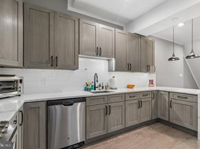 1027 Cross Street, Philadelphia PA 19147