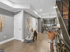 1027 Cross Street, Philadelphia PA 19147