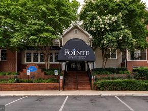 3308 Wyndham Circle 124, Alexandria VA 22302