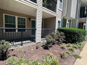 3308 Wyndham Circle 124, Alexandria VA 22302