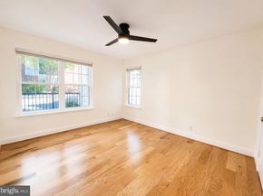 3308 Wyndham Circle 124, Alexandria VA 22302