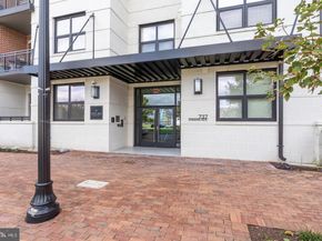 701 Swann Avenue 504, Alexandria VA 22301