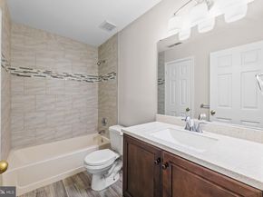 3204 Danbury Court 194, Yardley PA 19067