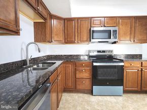4587 Logsdon Drive 31, Annandale VA 22003