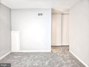 4587 Logsdon Drive 31, Annandale VA 22003