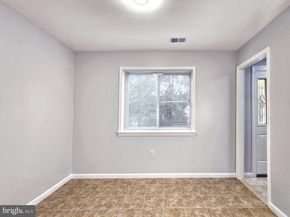 4587 Logsdon Drive 31, Annandale VA 22003