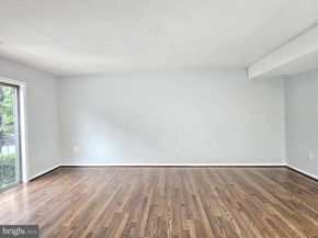 4587 Logsdon Drive 31, Annandale VA 22003