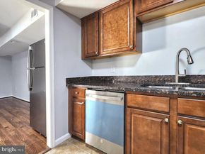 4587 Logsdon Drive 31, Annandale VA 22003