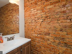 333 N Holly Street, Philadelphia PA 19104
