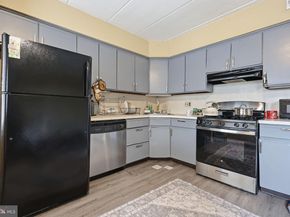9101 Old Newtown Road, Philadelphia PA 19115